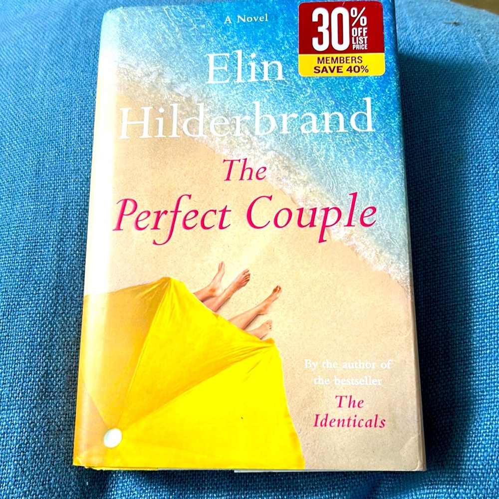Elon Hilderbrand The Perfect Couple Hardback Novel